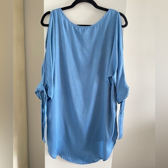 UMGEE Blue Tunic Top Oversized Small Split Sleeve Flowy NWT - Picture 2 of 5